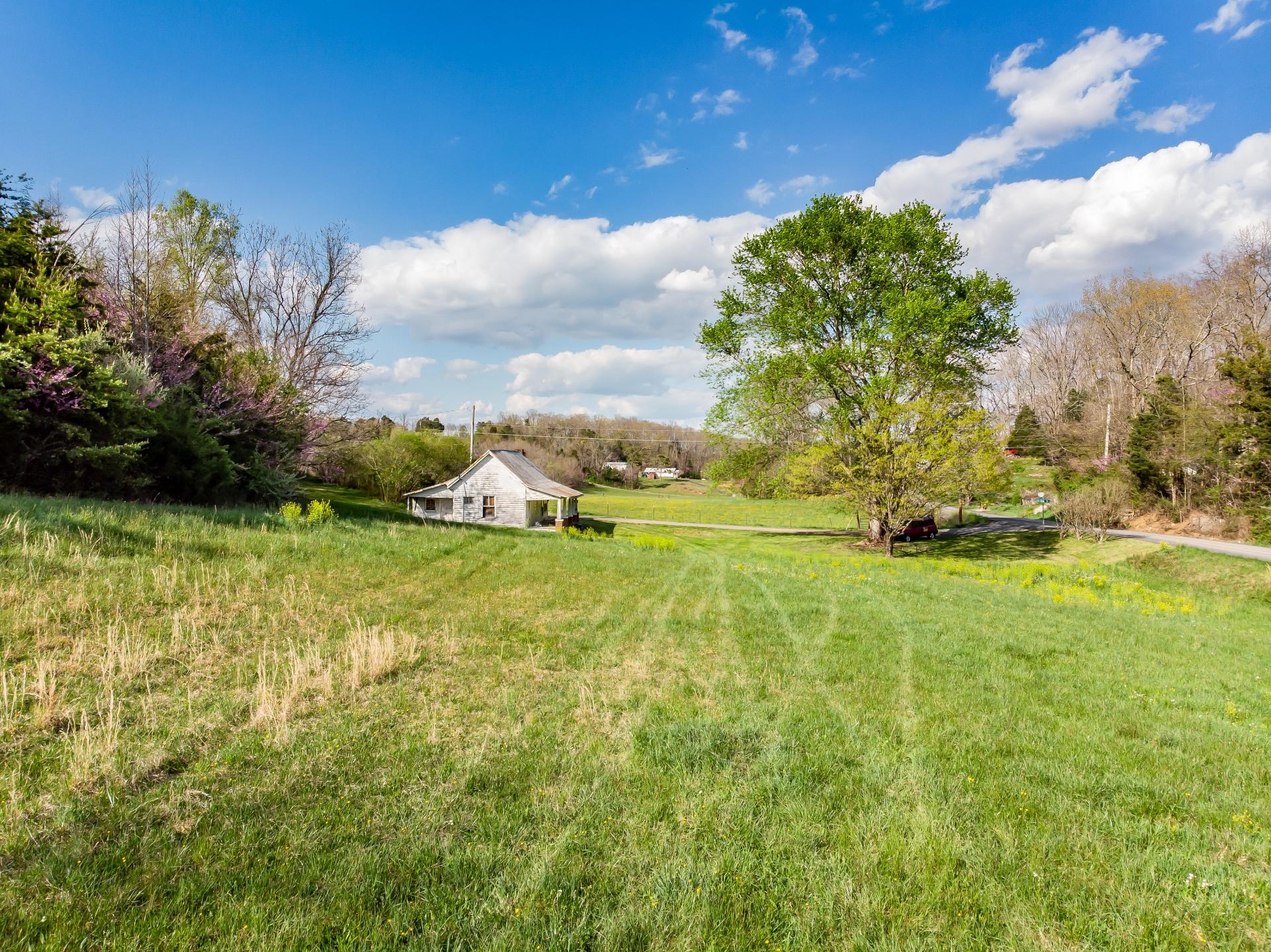 309 Rock Hill Road Watauga, TN 37694 - Photo 8 of 55 309RockHillW_119