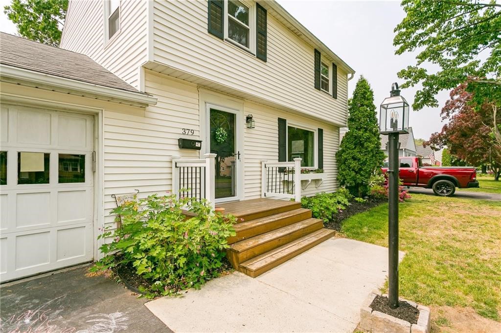 379 Brandon Road Irondequoit, NY 14622 - Photo 3 of 34 Summer