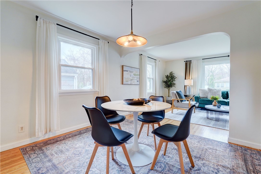 379 Brandon Road Irondequoit, NY 14622 - Photo 10 of 34