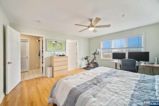 $3,900 | 9 Legend Hills Drive, Edgewater, NJ 07010