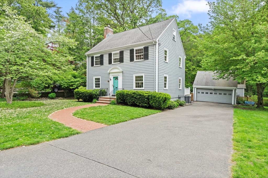 127 Allerton Road Milton, MA 02186 - Photo 4 of 42 Gallery Image 4