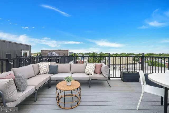 $674,999 | 16 17th Street Northeast, Unit 312, Washington, DC 20002