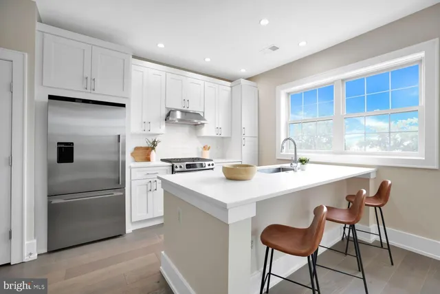 $674,999 | 16 17th Street Northeast, Unit 312, Washington, DC 20002