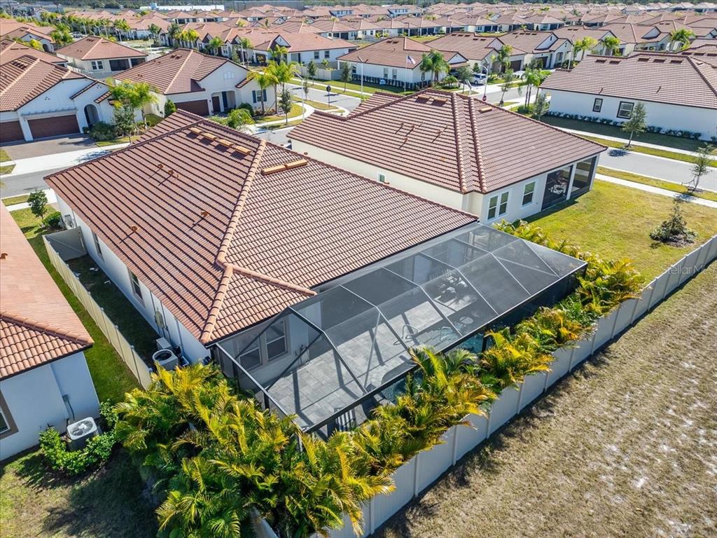 17173 Scuba Crest Street Wimauma, FL 33598 - Photo 19 of 100