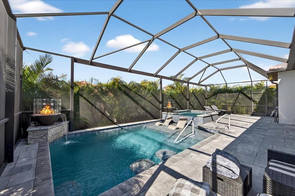 17173 Scuba Crest Street Wimauma, FL 33598 - Photo 2 of 100