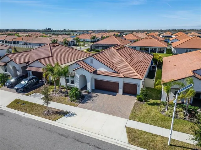 $649,000 | 17173 Scuba Crest Street, Wimauma, FL 33598