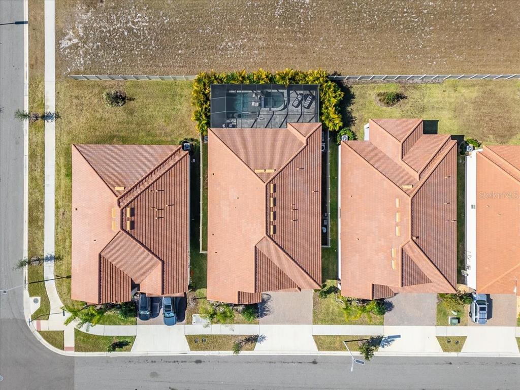 17173 Scuba Crest Street Wimauma, FL 33598 - Photo 10 of 100