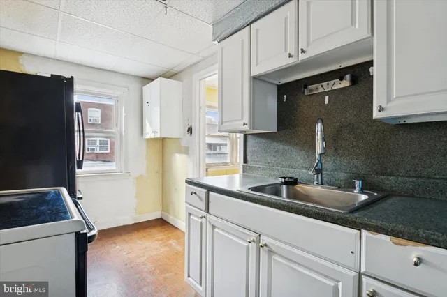 $164,999 | 1964 Lakeview Road, Wilmington, DE 19805