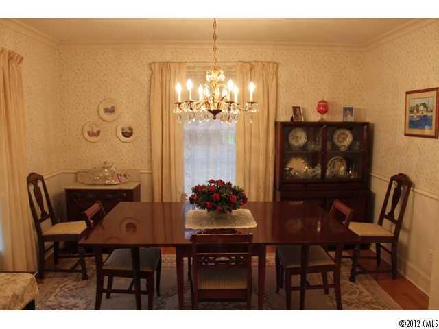 4422 Sharon View Road Charlotte, NC 28226 - Photo 5 of 10 Gallery Image 5