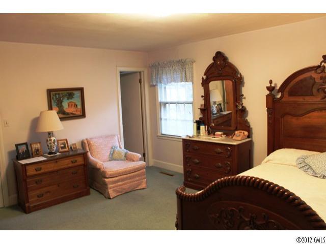4422 Sharon View Road Charlotte, NC 28226 - Photo 8 of 10 Gallery Image 8