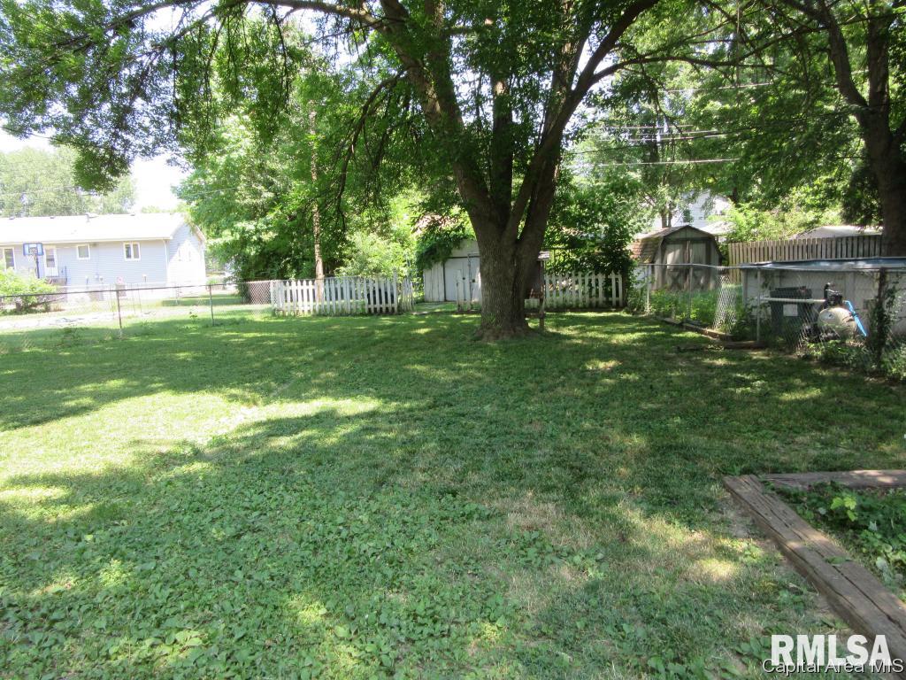 95 Mesa Road Springfield, IL 62702 - Photo 4 of 19