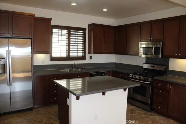 $3,100 | 12427 Canal Drive, Unit 3, Rancho Cucamonga, CA 91739