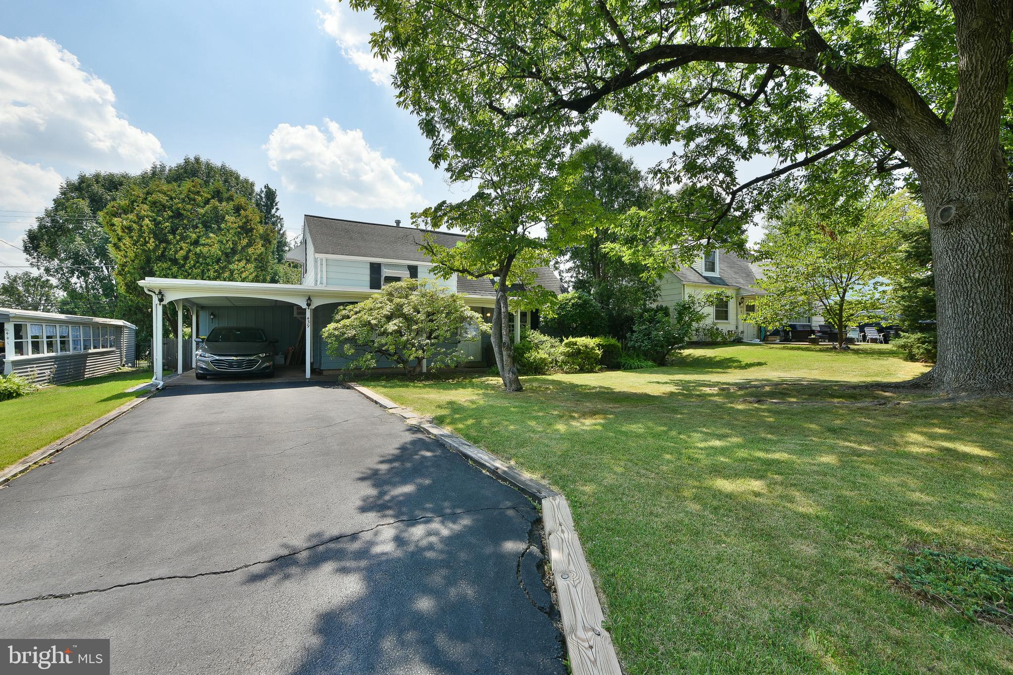 439 Manor Road Hatboro, PA 19040 - Photo 3 of 34 Gallery Image 3