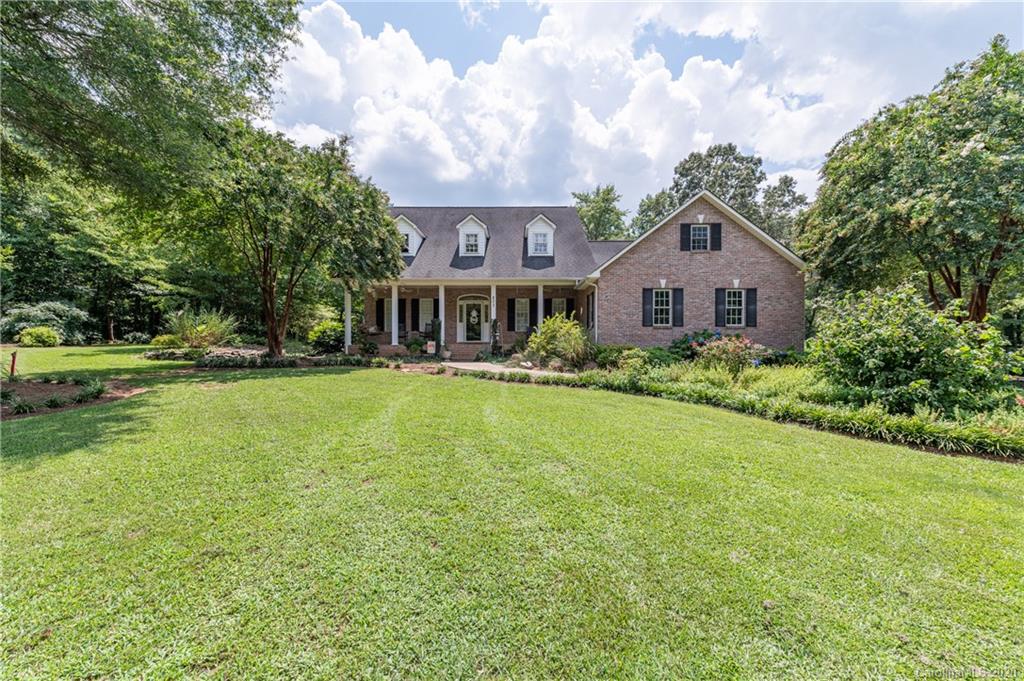 803 Community Lane Lancaster, SC 29720 - Photo 4 of 39 Gallery Image 4