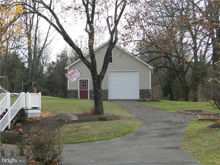 2356 Deep Creek Road Perkiomenville, PA 18074 - Photo 12 of 25 Gallery Image 12
