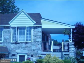 9940 Woodfern Road Philadelphia, PA 19115 - Photo 2 of 12 Exterior