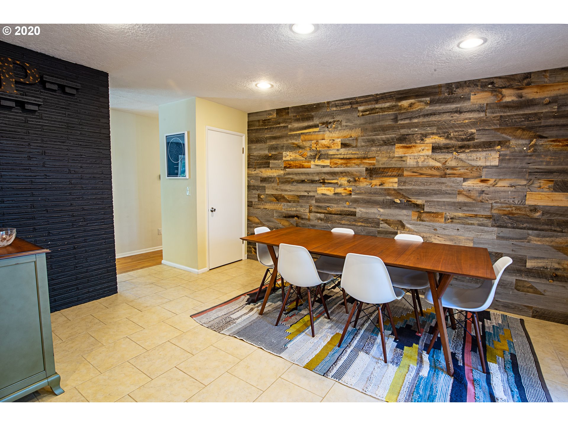 9065 Southwest Washington Street Portland, OR 97225 - Photo 6 of 22 Gallery Image 6
