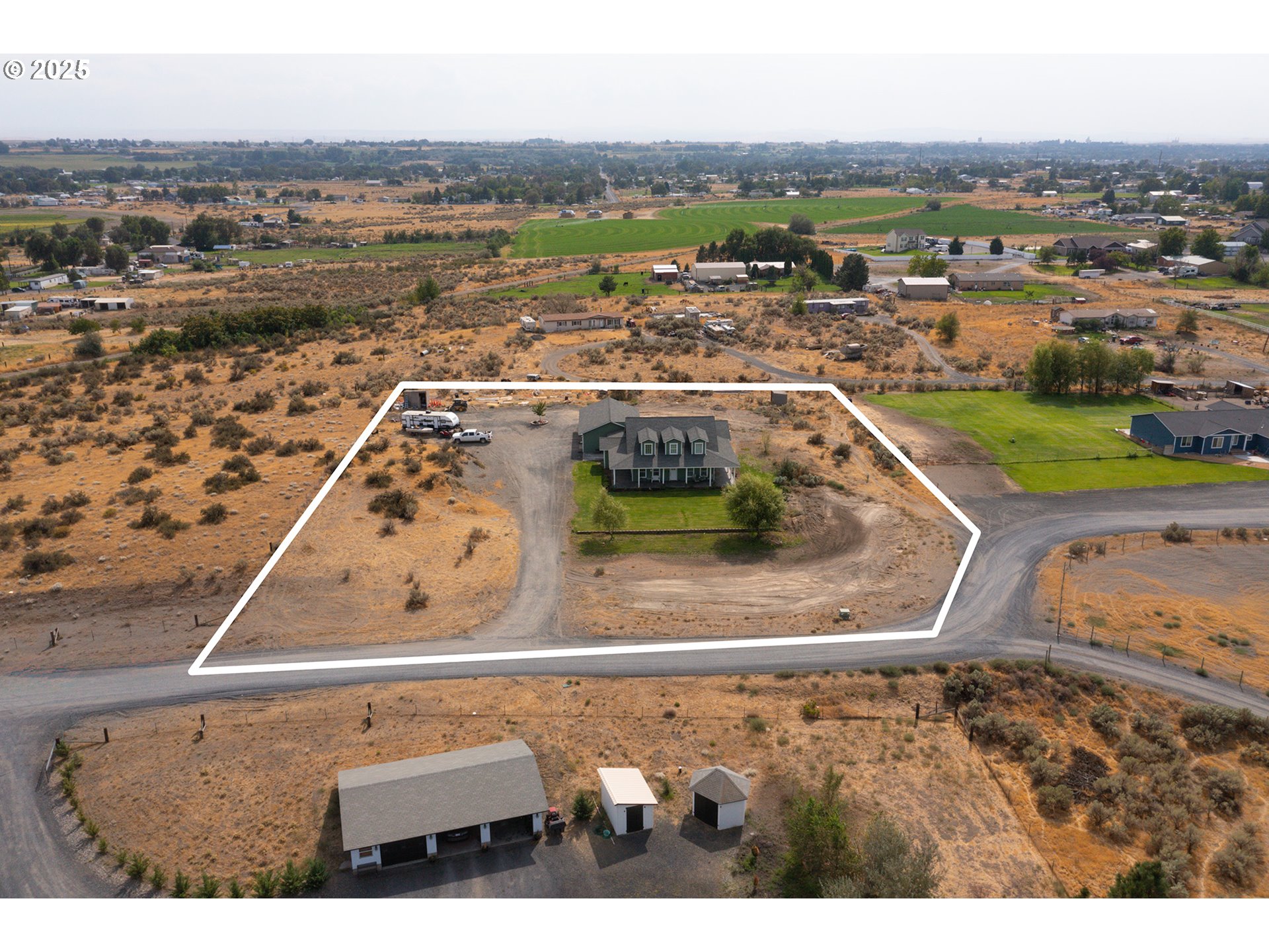 31946 Sun Rdg Lane Hermiston, OR 97838 - Photo 34 of 36 a view of a city