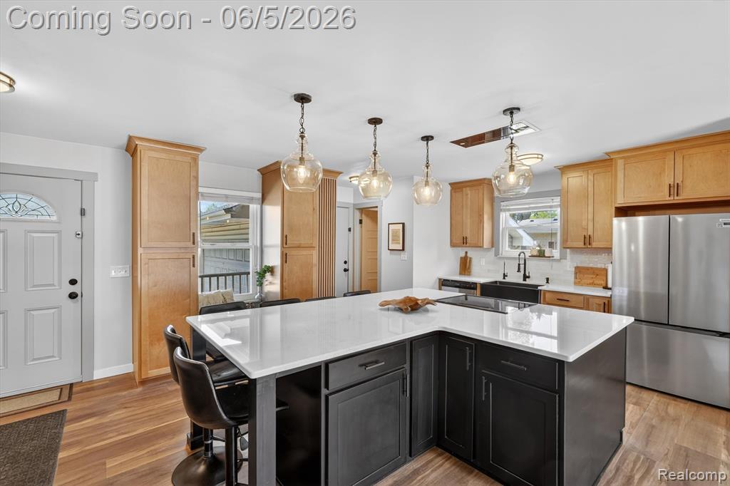 14232 North Road Fenton, MI 48430 - Photo 11 of 66