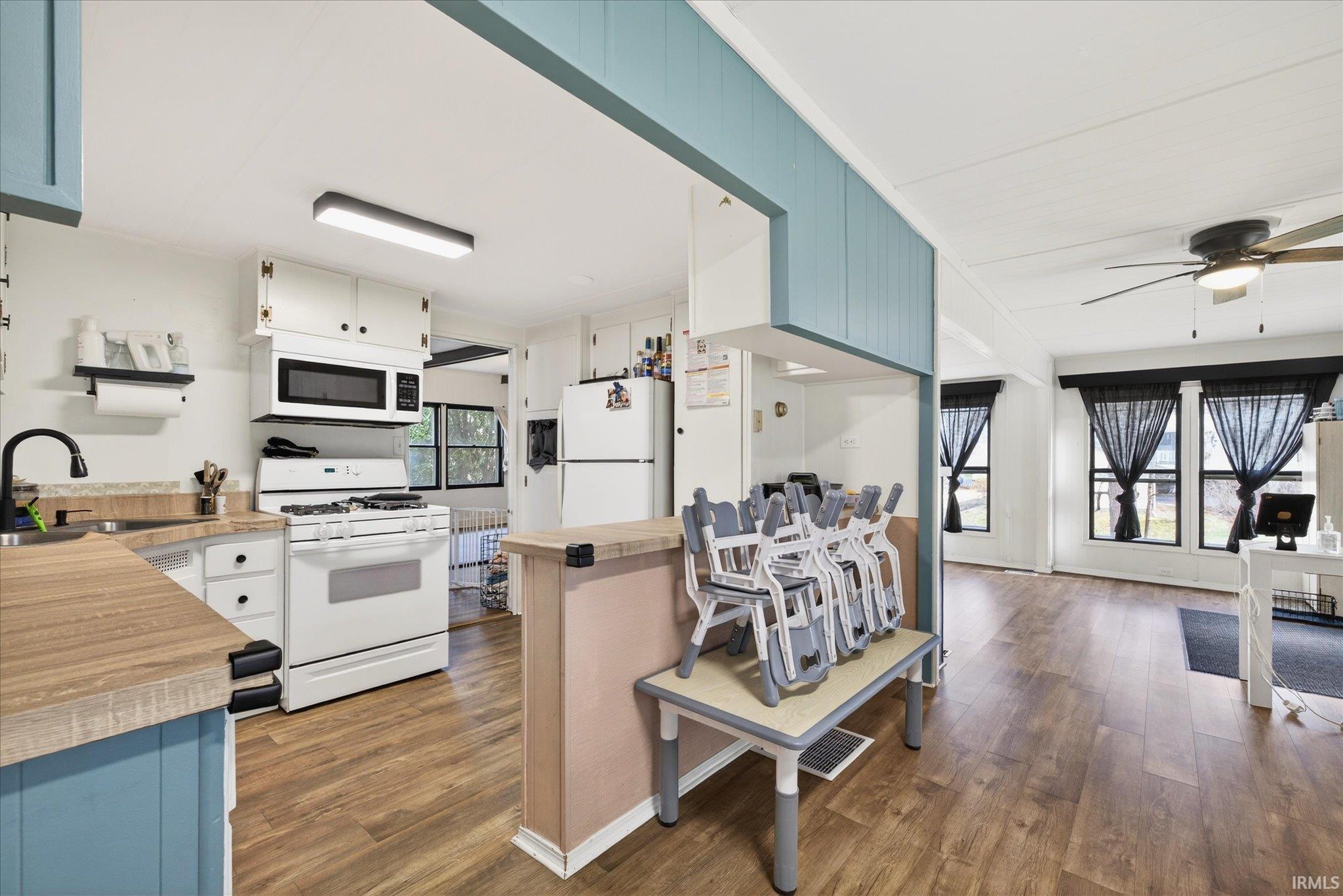 4130 West Stoutes Creek Road Bloomington, IN 47404 - Photo 11 of 36