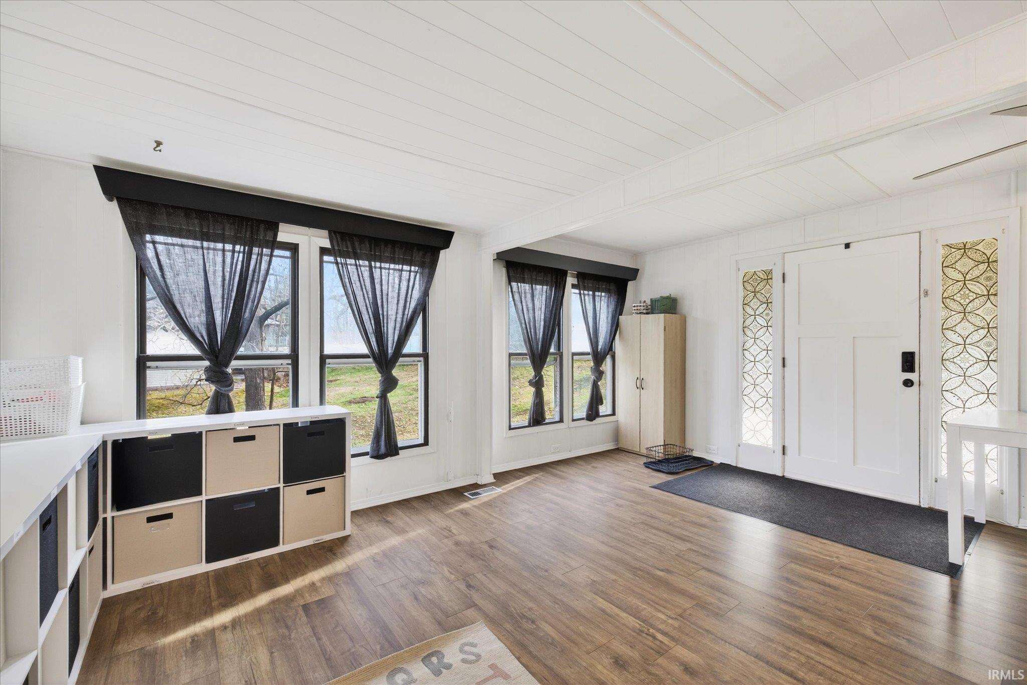 4130 West Stoutes Creek Road Bloomington, IN 47404 - Photo 7 of 36