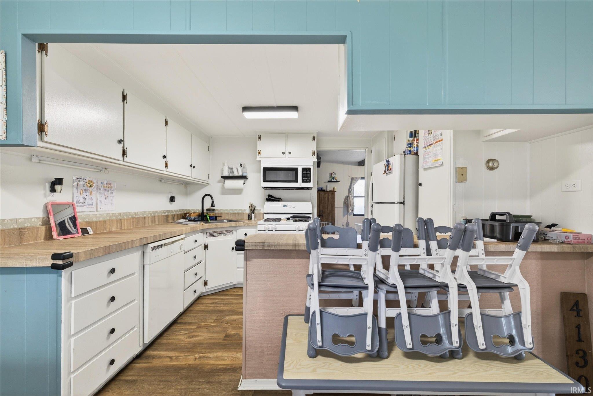 4130 West Stoutes Creek Road Bloomington, IN 47404 - Photo 10 of 36