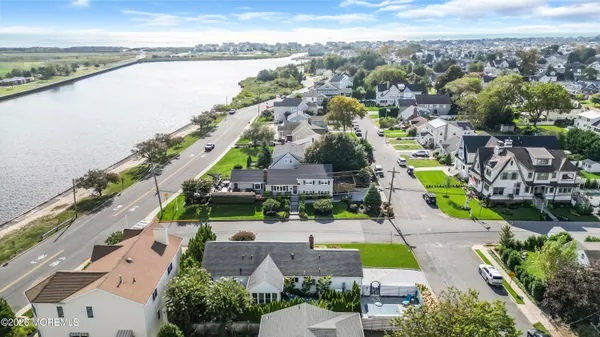$16,000 | 67 North Farragut Avenue, Manasquan, NJ 08736