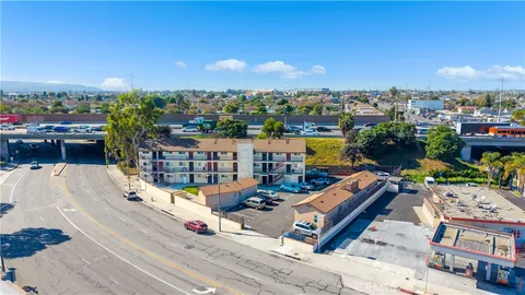 $7,200,000 | 16925 Prairie Avenue, Torrance, CA 90504