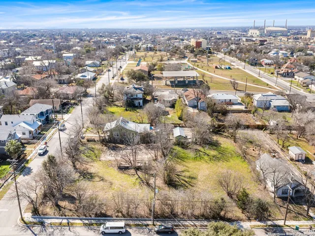 $750,000 | 931 North Olive Street, San Antonio, TX 78202