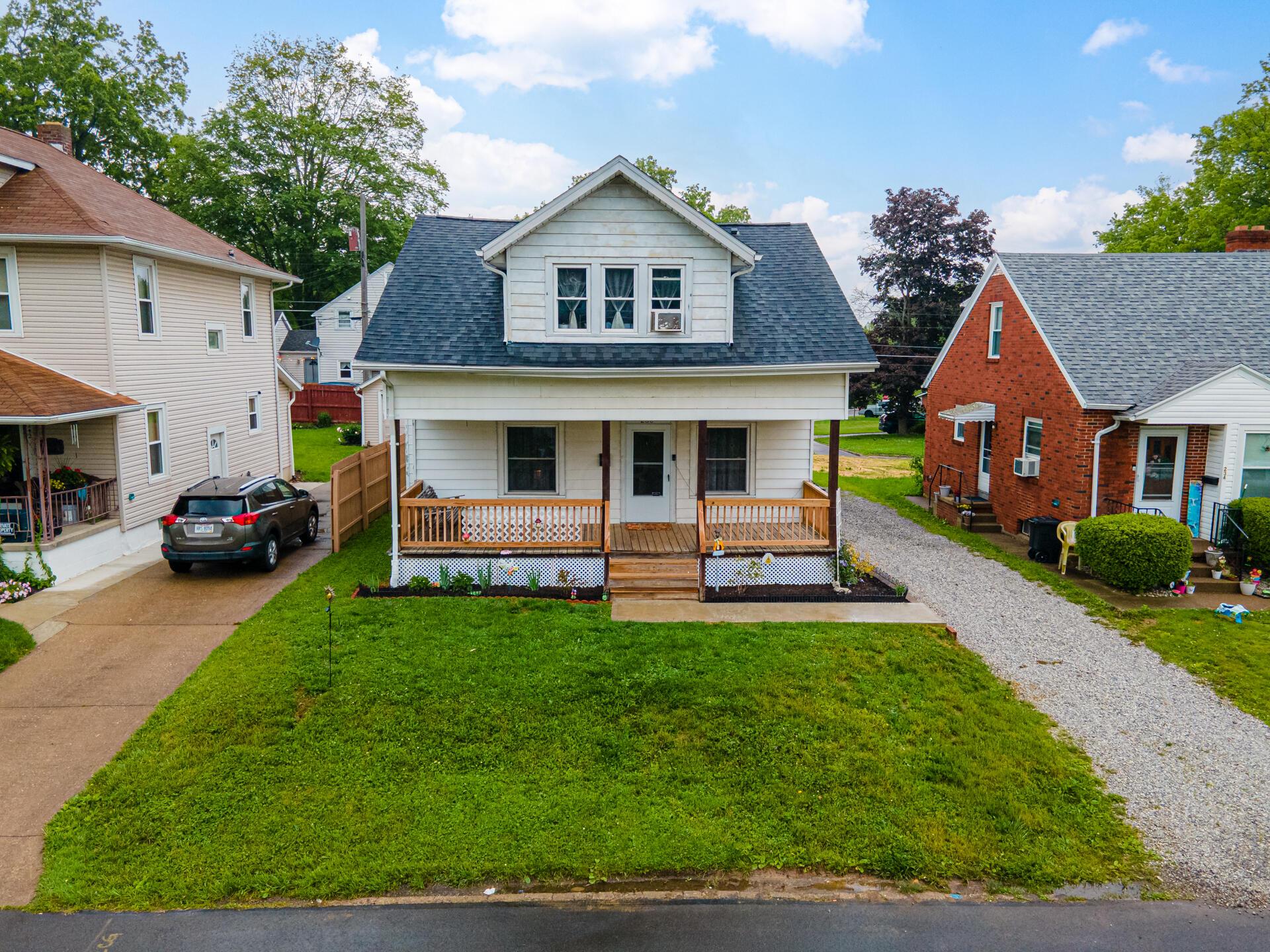 236 Ruth Avenue Mansfield, OH 44907 - Photo 2 of 26 IMG-1 (87)