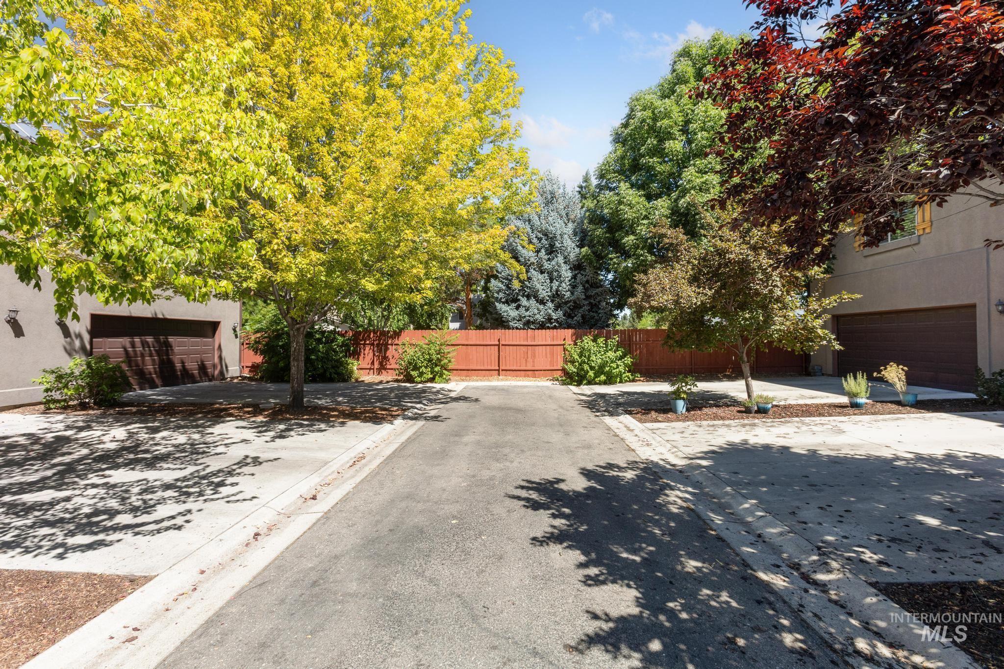 5271 West Morris Hill Road Boise, ID 83706 - Photo 29 of 31 View of street featuring curbs
