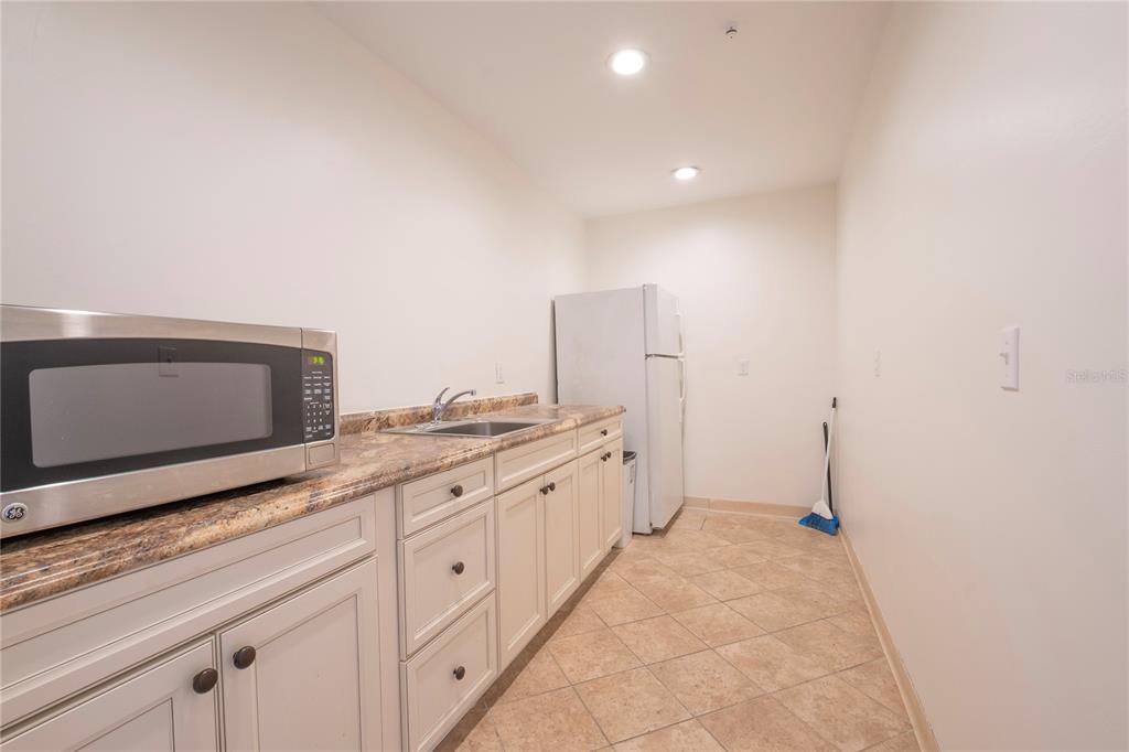 2452 Enterprise Road, Unit 2030 Clearwater, FL 33763 - Photo 43 of 44