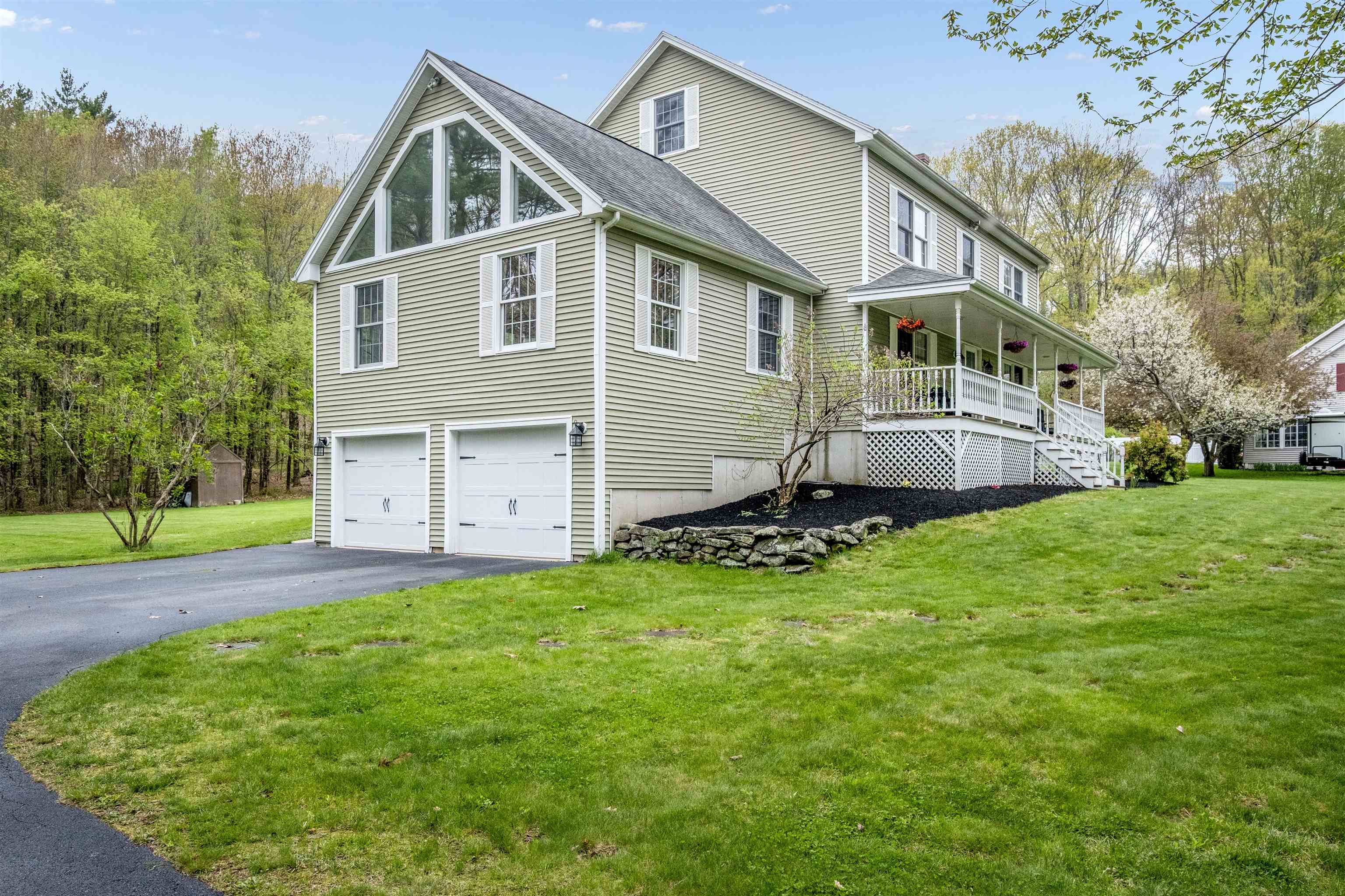 278 Long Hill Road Dover, NH 03820 - Photo 4 of 60