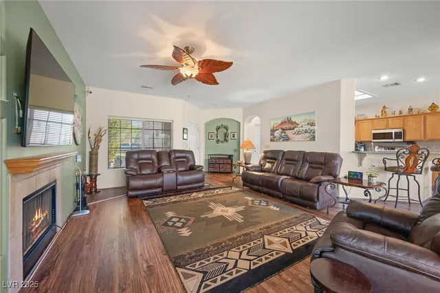 $384,900 | 1433 Palm Drive, Laughlin, NV 89029