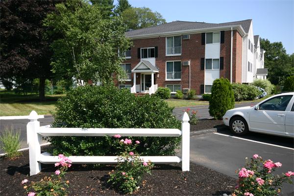 25 Clark's Road, Unit 305 Amesbury, MA 01913 - Photo 1 of 27 Gallery Image 1