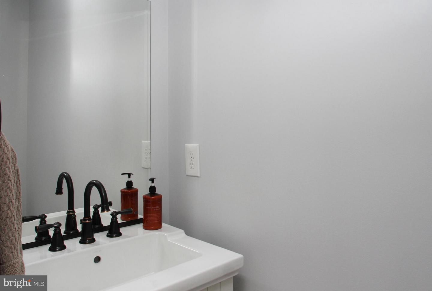 601 Irwin Road Bel Air, MD 21014 - Photo 9 of 27 Main level powder room