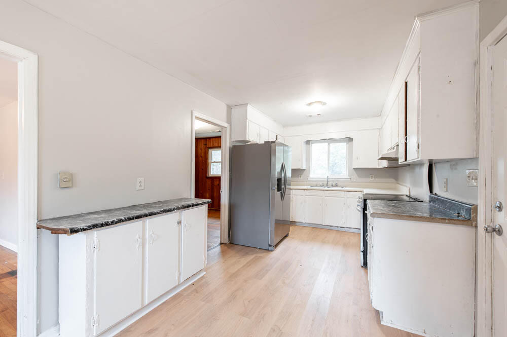 126 Elder Street North Augusta, SC 29841 - Photo 5 of 17 Kitchen!
