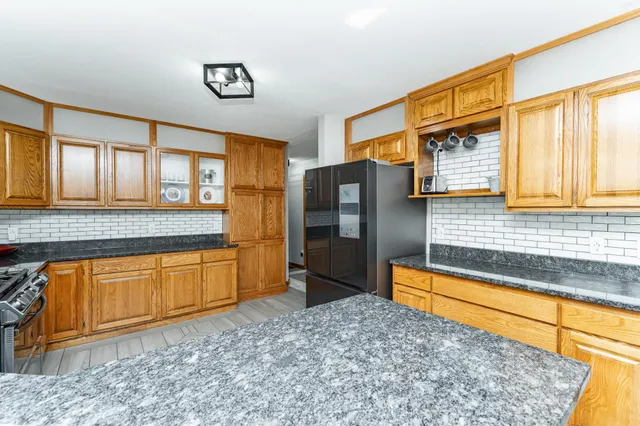 $499,900 | 20 Amy Lane, Mantorville, MN 55955