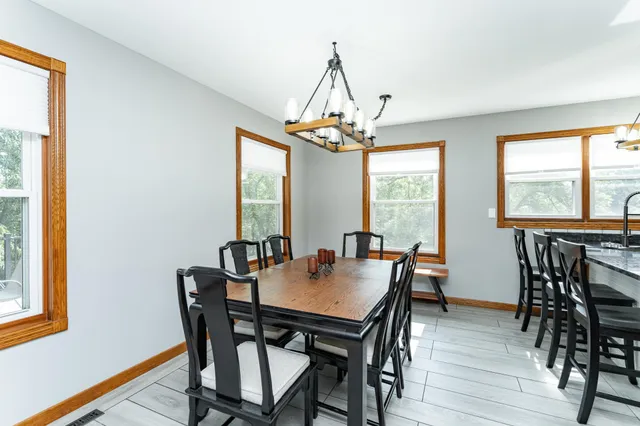 $499,900 | 20 Amy Lane, Mantorville, MN 55955