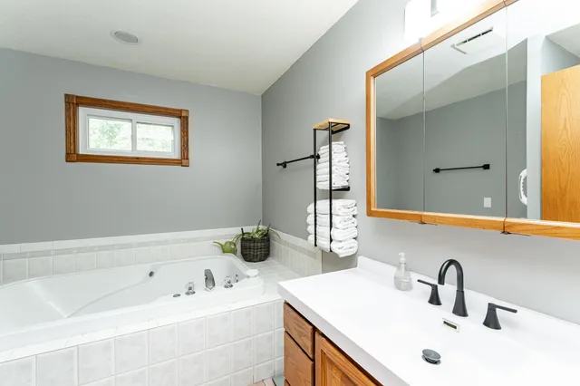 $499,900 | 20 Amy Lane, Mantorville, MN 55955