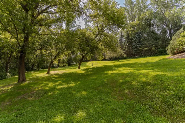 $499,900 | 20 Amy Lane, Mantorville, MN 55955