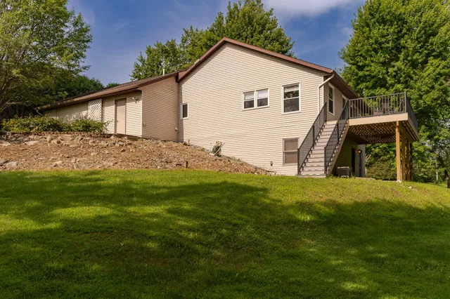 $499,900 | 20 Amy Lane, Mantorville, MN 55955