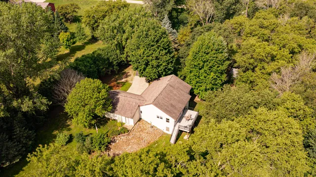 $499,900 | 20 Amy Lane, Mantorville, MN 55955