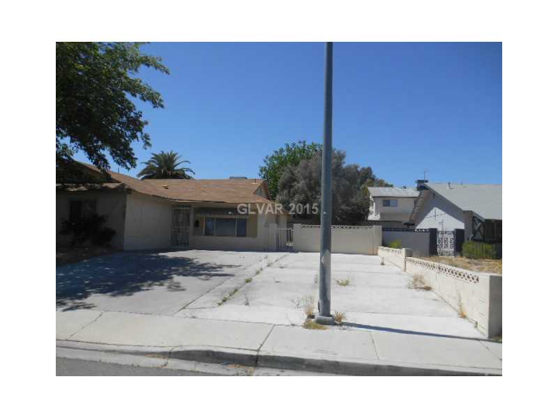 3103 South Topaz Road Las Vegas, NV 89121 - Photo 3 of 21 Property Photo.