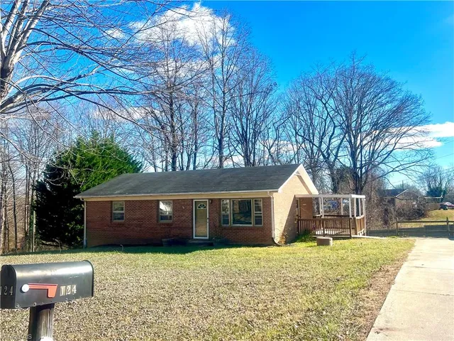$189,900 | 124 Kimberly Street, Mount Airy, NC 27030