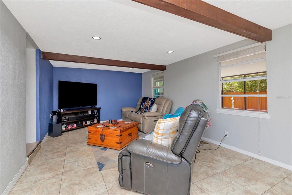 1223 Union Street Clearwater, FL 33755 - Photo 13 of 46