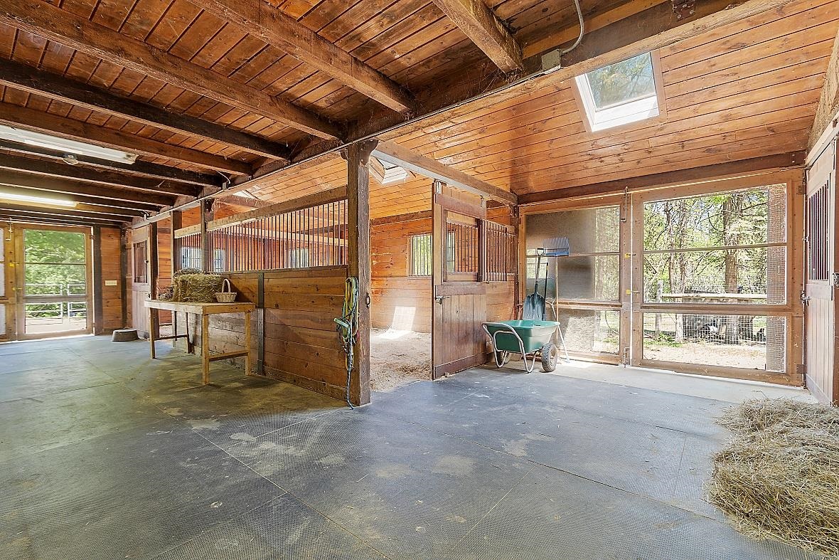 153 Exeter Road Hampton Falls, NH 03844 - Photo 23 of 40