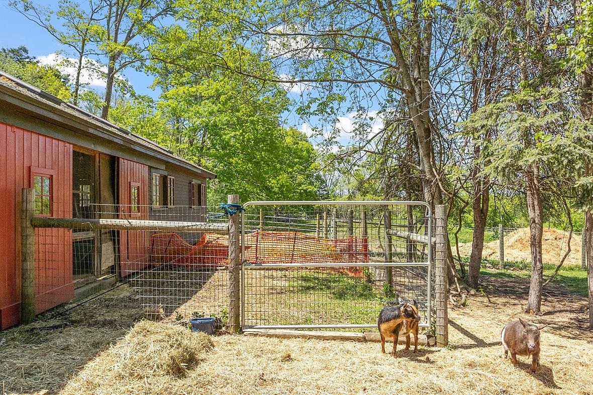 153 Exeter Road Hampton Falls, NH 03844 - Photo 31 of 40