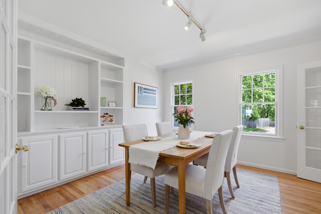 81 Parish Road Needham, MA 02494 - Photo 19 of 34