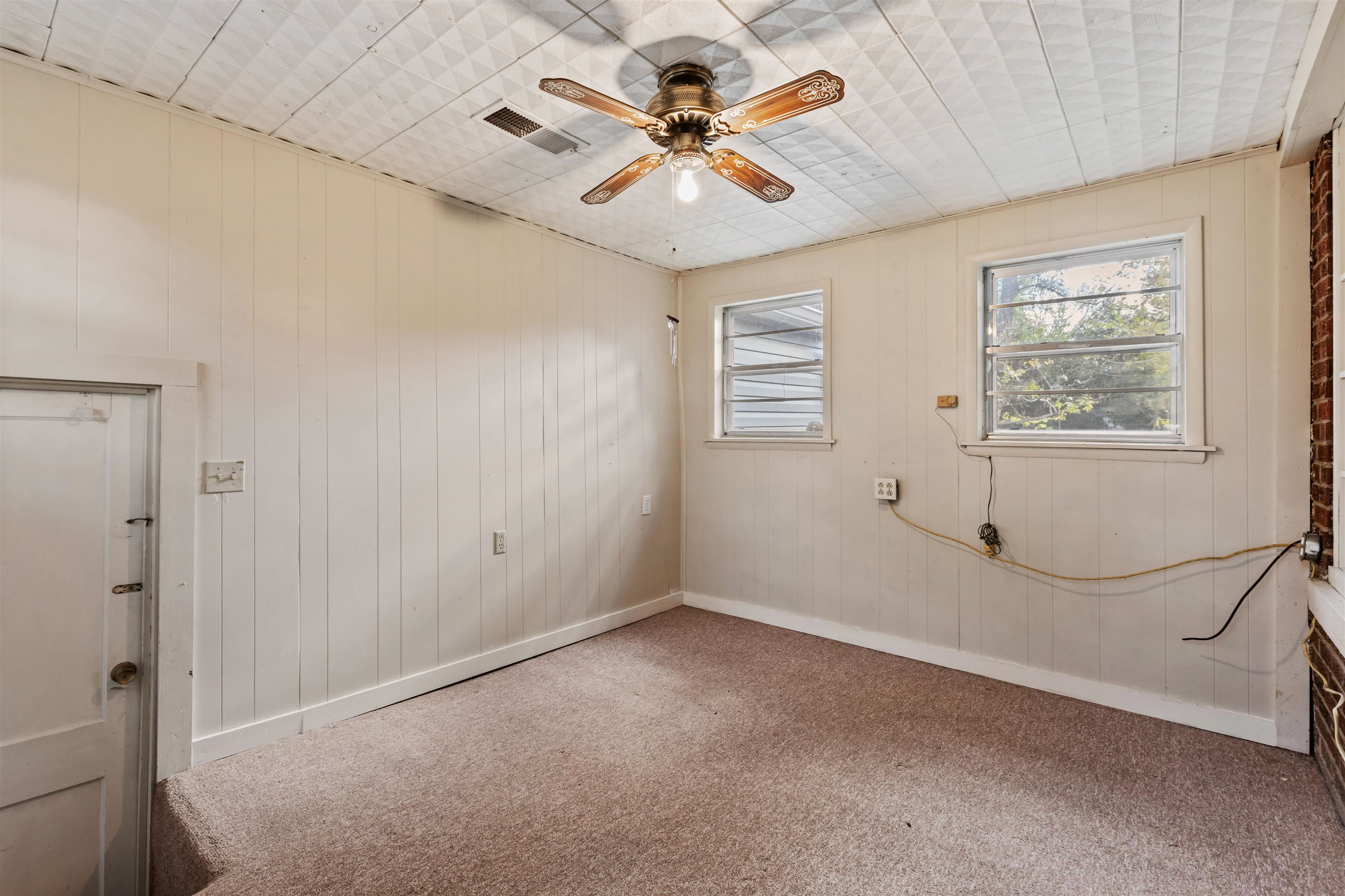 125 Keough Road Collierville, TN 38017 - Photo 14 of 19 a view of an empty room with a window